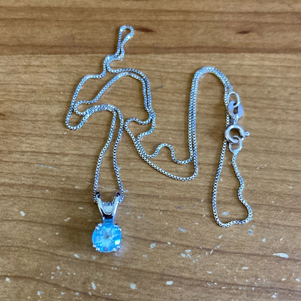 Vintage 925 sterling silver aquamarine 16’ necklace